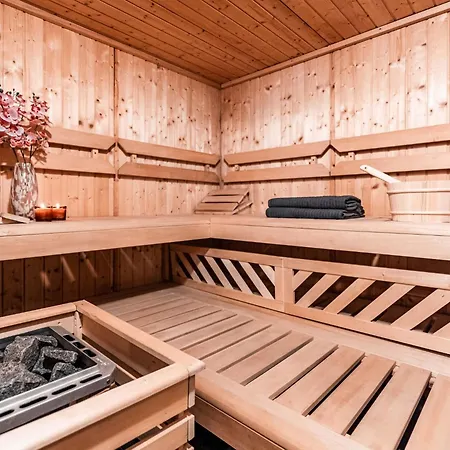 Kusi's Ranch Studio Nr- 1 Allalinhorn By Interhome * Saas-Fee